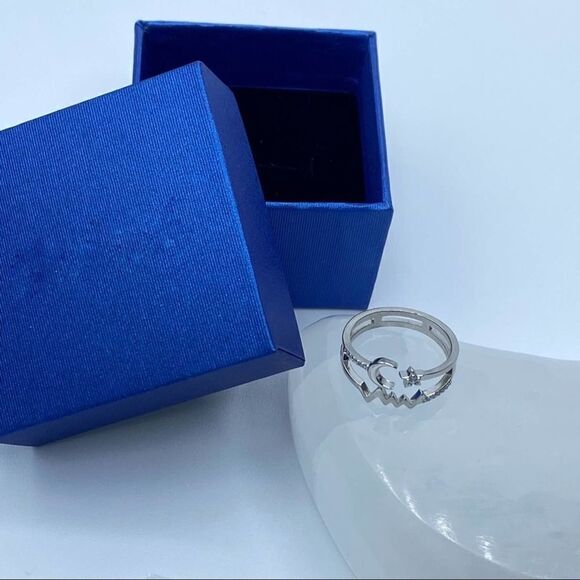 Crescent Moon And Star Sterling Silver CZ Ring Size 6,7,8 - Picture 3 of 5